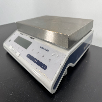 Mettler Toledo NewClassic MF Digital Scale image 1